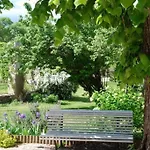 De Charme 80 M², Piscine, Proche D'uzes. *