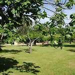 De Charme 80 M², Piscine, Proche D'uzes. بيت للعطل *
