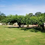 De Charme 80 M², Piscine, Proche D'uzes.