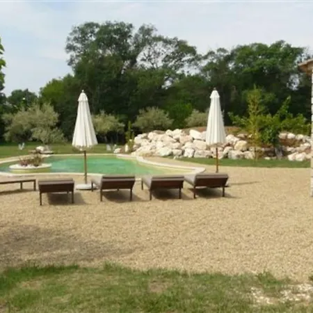 De Charme 80 M², Piscine, Proche D'uzes. Vezenobres