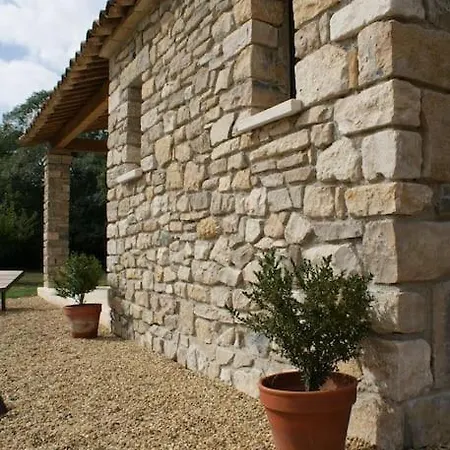Сasa de vacaciones De Charme 80 M², Piscine, Proche D'uzes.
