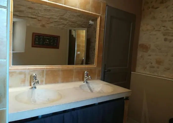 De Charme 80 M², Piscine, Proche D'uzes. 펜션 Vezenobres