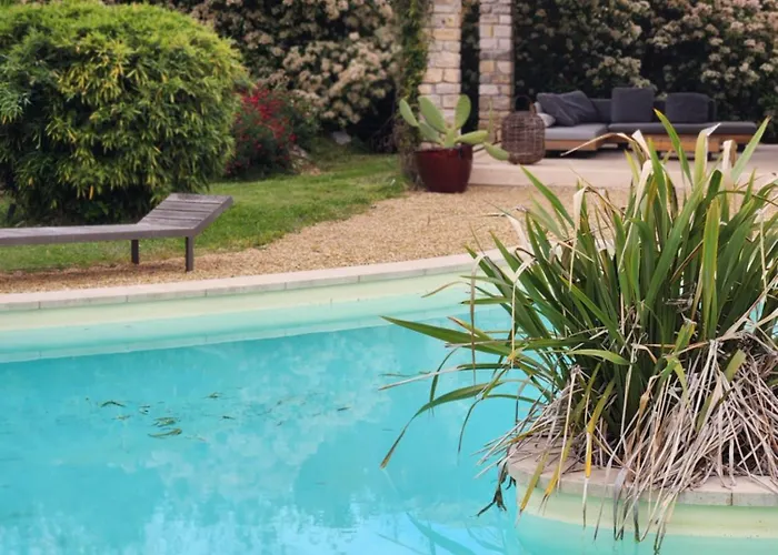 펜션 De Charme 80 M², Piscine, Proche D'uzes. *